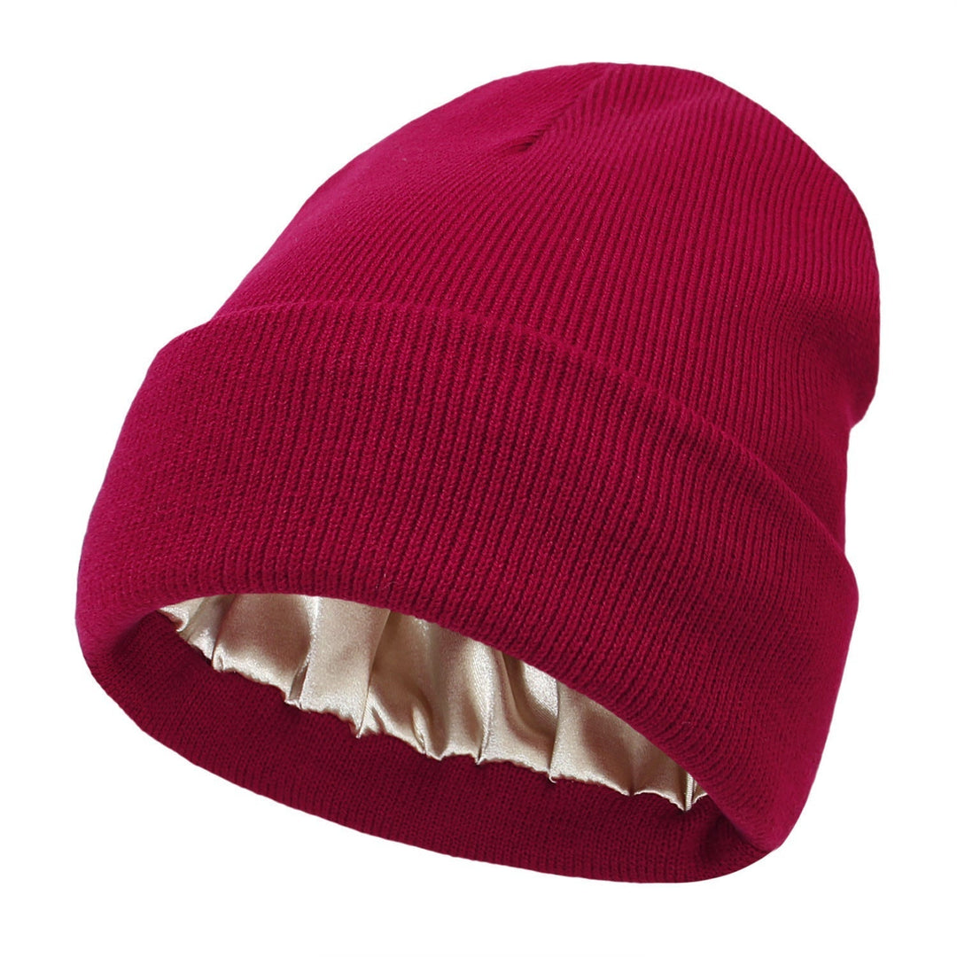Satin-Lined Luxe Beanie – Winter Warmth, Hair-Friendly Elegance