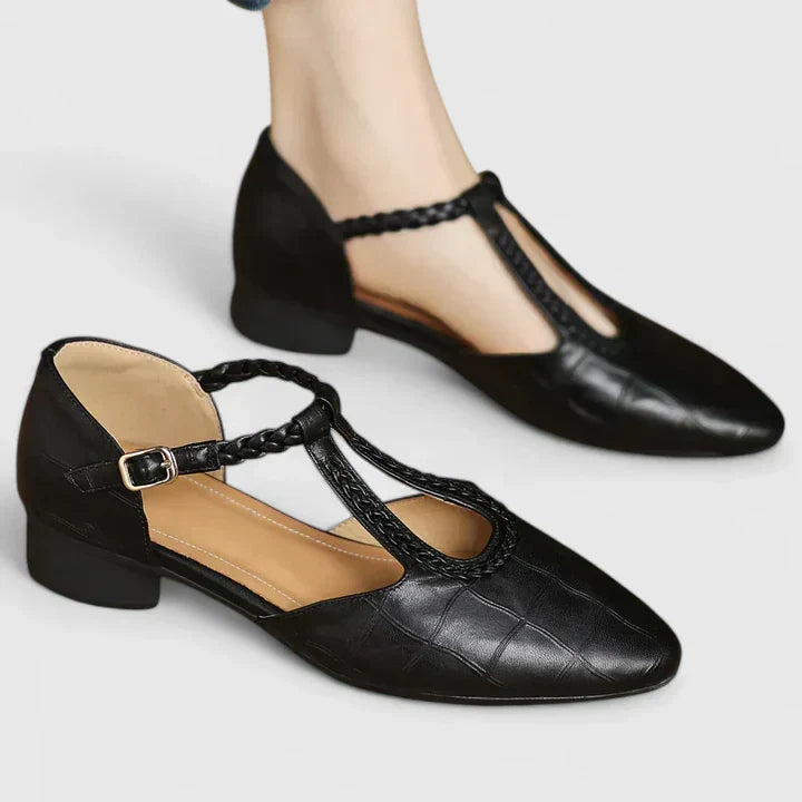ANNE – CLASSIC T-STRAP FLATS