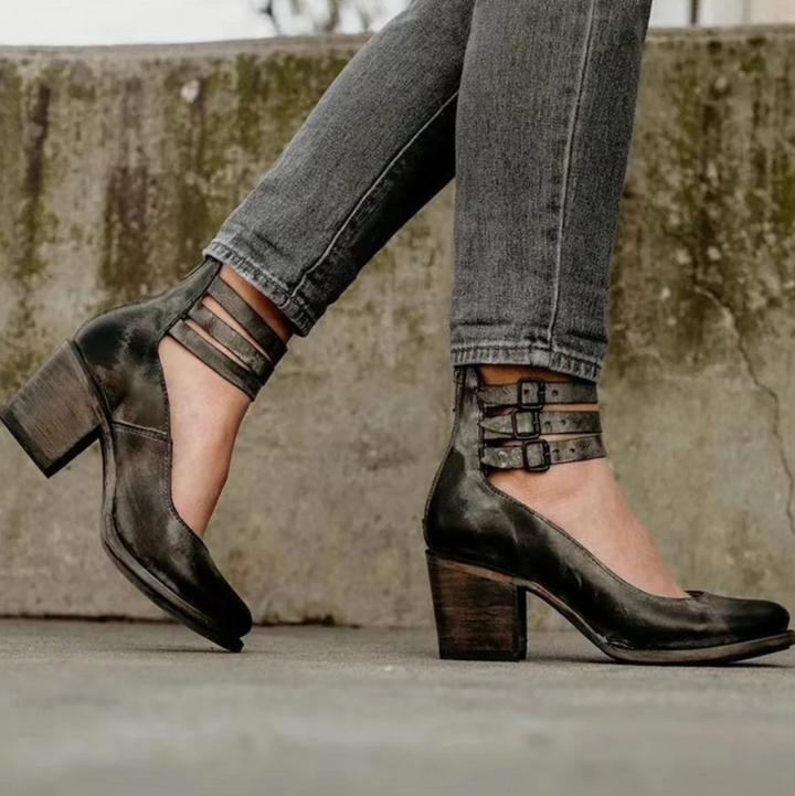 DANIELLA – STRAP DETAIL BLOCK HEEL PUMPS