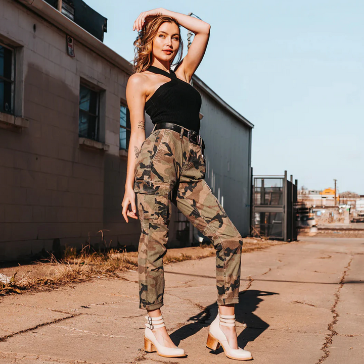 DANIELLA – STRAP DETAIL BLOCK HEEL PUMPS